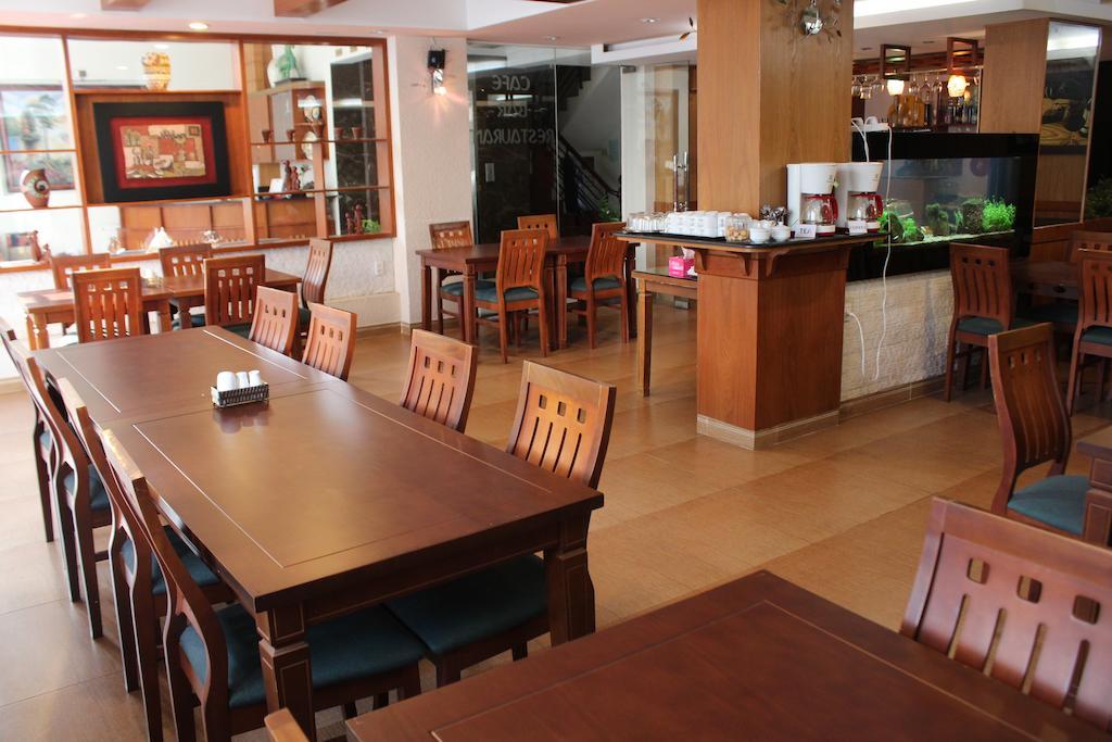 Hotel Bizu Iv 3*